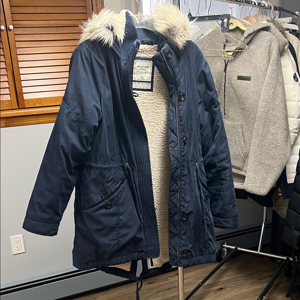 Abercrombie & Fitch Navy and Cream Utility Outerwear Label